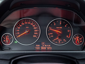 BMW 320 xDrive (9 фото из 15)
