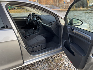 Volkswagen Golf 1.4 bens 90kw 2014 (13 foto / 15)