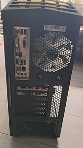 Core i7-8700 / 16gb RAM / GTX 1070ti / 500gb SSD (3 foto / 3)