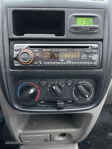 Mazda Demio 1.3 46kW (фото #12)