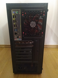 Xeon E5-2689/X79/64GB RAM/NVMe 256GB/GTX 1660OC 6GB (6 foto / 10)