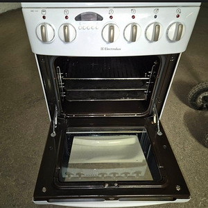 Keraamiline elektripliit Electrolux (3 foto / 5)