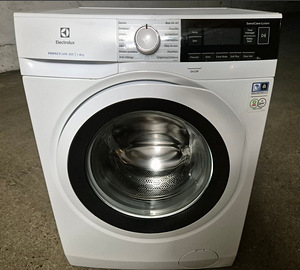 Pesumasin Electrolux Perfectcare 600 8kg (1 foto / 5)