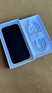 iPhone 16pro 256gb (1 foto / 5)