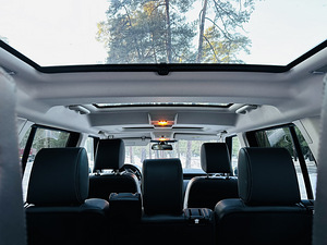 Land Rover Discovery 4 HSE Luxury (10 foto / 13)