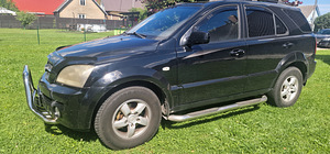 Kia Sorento (2 фото из 9)