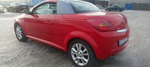 M/V Opel Tigra RED Roadster (4 foto / 10)