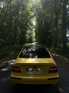 BMW 530 (2 фото из 4)