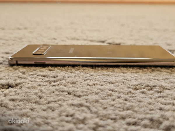Samsung Galaxy S10+ (фото #6)
