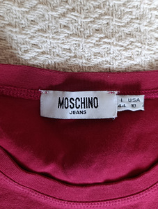MOSCHINO T-särk (2 foto / 2)