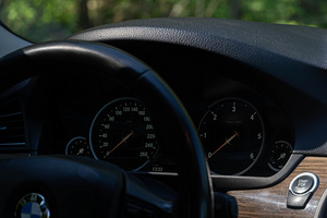 BMW F11 520D Facelift / Modern line (9 foto / 15)