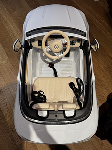 Mercedes laste elektriauto 12V (4 foto / 5)