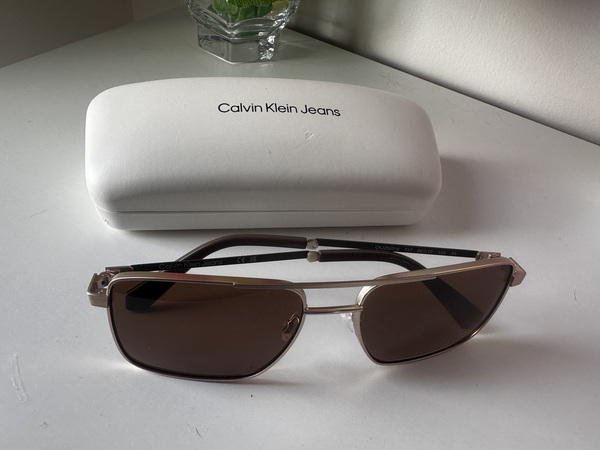 Мужские солнцезащитные очки Calvin Klein