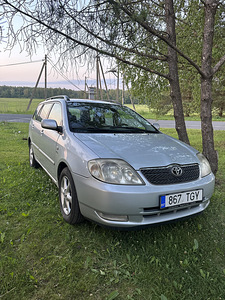 Toyota Corolla 2.0 66kw D4D 2003 (3 foto / 10)