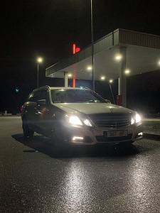 Mercedes-Benz E220 (5 фото из 12)