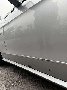 Mercedes-Benz E220 (7 фото из 12)