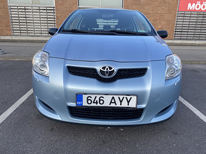 Toyota Auris 2007 1.4 71кВ coupe / light blue (2 фото из 5)