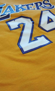 Kobe Bryant Lakersi NBA korvpalli T-särk (3 foto / 4)