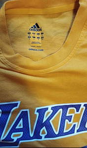 Kobe Bryant Lakersi NBA korvpalli T-särk (4 foto / 4)