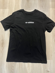 футболка Adidas (1 фото из 2)