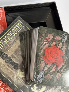 The Tarot Of Vampyres (1 foto / 4)