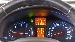Toyota Avensis 2.2 D-4D T27 (9 foto / 11)