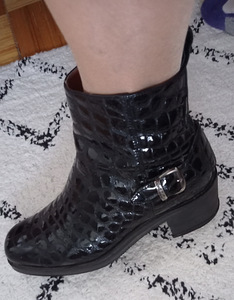 Saapad suurus 39 (24-24,5) Russell & Bromley (1 foto / 4)