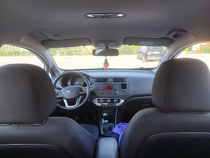 Kia Rio 2013 1.3 manual (6 foto / 9)