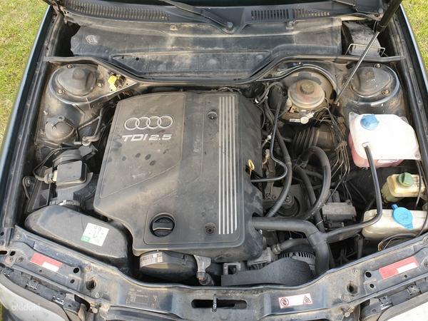 Audi A6 uneversaal 1997a (foto #10)
