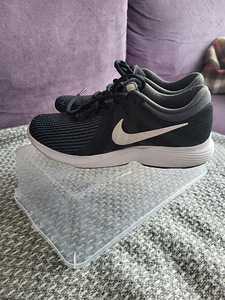 Nike tossud suurus 37 (1 foto / 4)