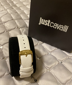 Just Cavalli naiste käekell, originaal (2 foto / 3)