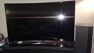 4k TV + Soundbar Samsung (1 foto / 5)