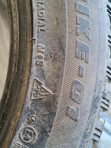 Bridgestone 205/55/r16 (2 foto / 8)
