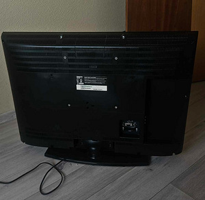 Телевизор HITACHI (2 фото из 4)