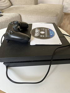 PS4 и аксессуары для продажи (3 фото из 5)