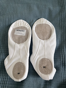 Тапочки для занятия танцами/Ballet shoes, размер 40 (3 фото из 4)