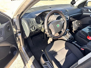 Аренда авто (4 фото из 4)
