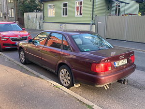 Audi a6 2.5 TDI (2 foto / 4)