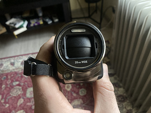 Panasonic videokaamera hc-v700 youtube komplekt (2 foto / 5)