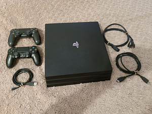 Sony Playstation 4 Pro SSD 1TB (1 foto / 4)