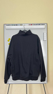 Zara Man Black Half-Zip Sweatshirt (2 foto / 2)