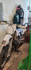 Ямаха yz450f (1 фото из 4)