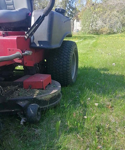 Multione laaduriga töötamine ja muru niitmine (5 foto / 6)