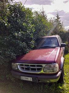 Ford explorer 1996 4.0 bensiin varuosadeks (1 foto / 5)