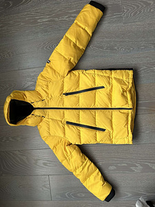 Hugo Boss зимняя куртка, размер XS 12 лет