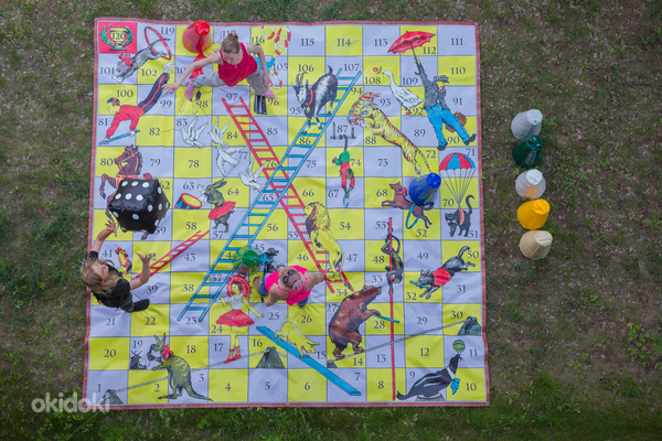 Мы изготавливаем игры большого формата.