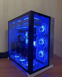 Gaming PC | RTX 4080 | Ryzen 7 5800X3D | 32GB RAM (1 foto / 1)