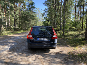 Volvo V70 (4 foto / 15)