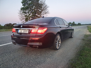 BMW F02 750IL 2012 330kw m-pakett (4 foto / 9)