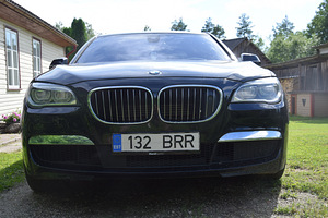 BMW F02 750IL 2012 330kw m-pakett (6 foto / 9)